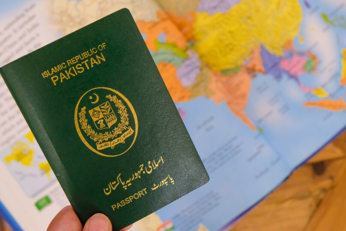 Passport Delays Issue in Karachi: New Timings & Categories 2024