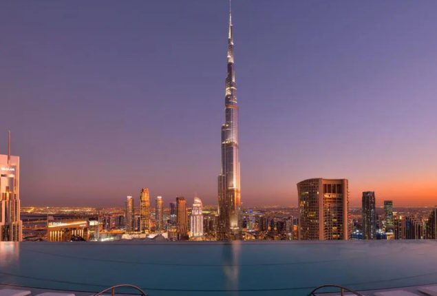 Burj Khalifa hotel job opportunities in UAE with salary up to 8,000 AED