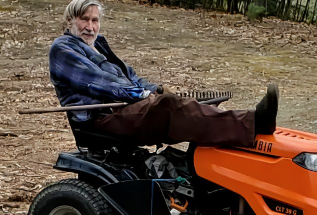 Who is Geoffrey Holt: The Secret Philanthropist of Hinsdale