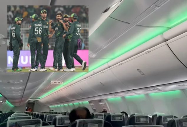 Indian Airlines honors Pakistan cricket team on flight to Kolkata