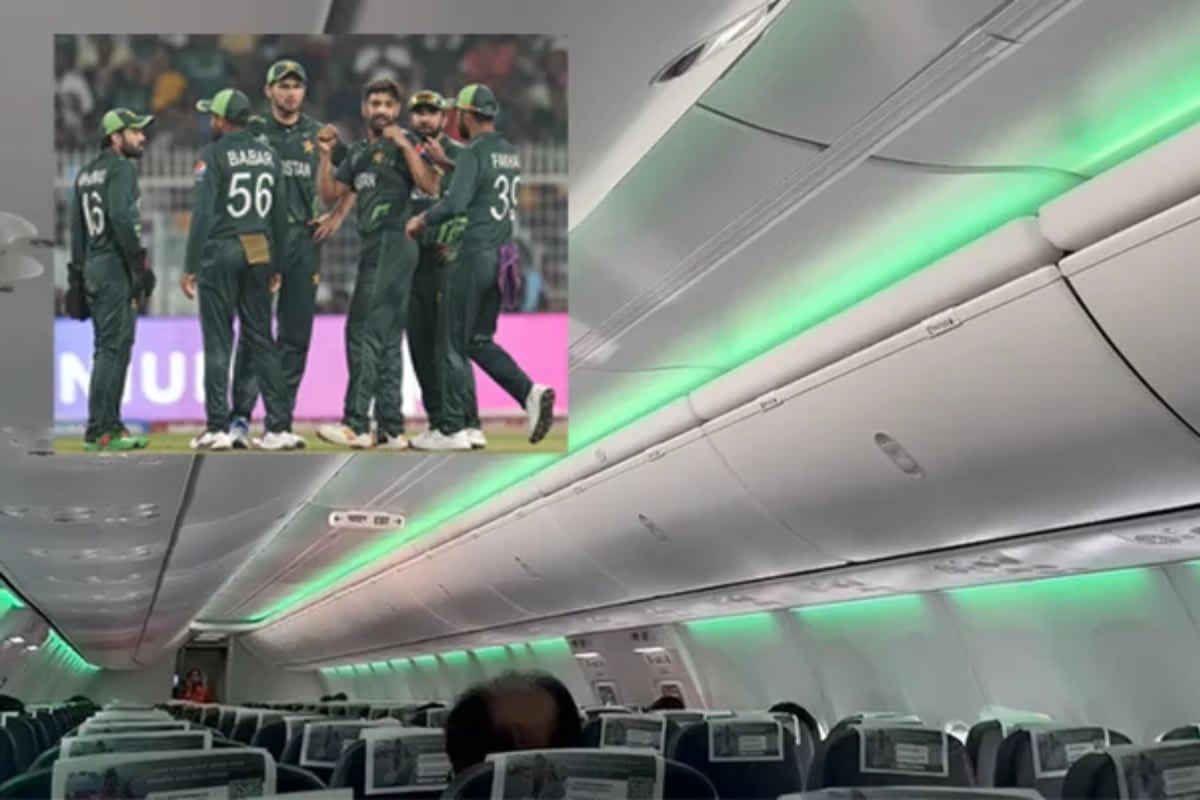Indian Airlines honors Pakistan cricket team on flight to Kolkata