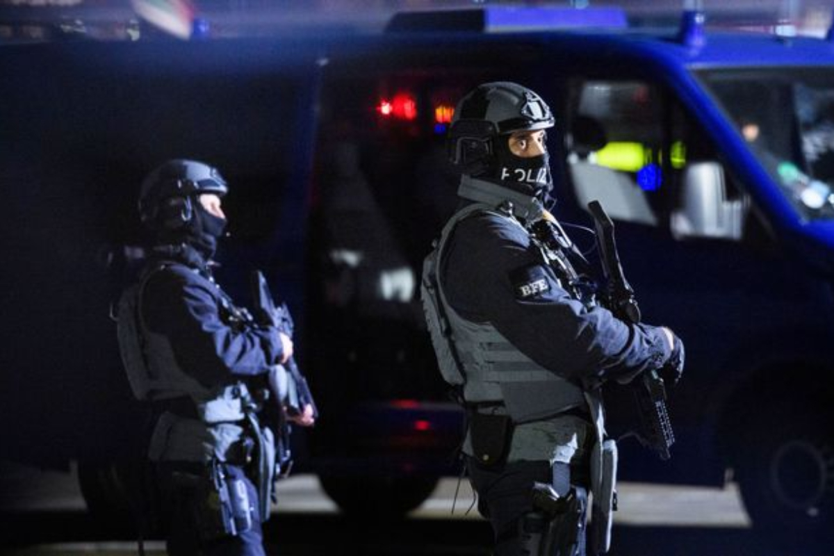 Hamburg Airport Hostage Crisis: Child Held on Tarmac
