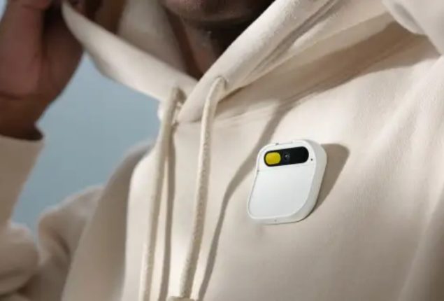$700 Humane AI Pin Aims to Be Your New Smartphone