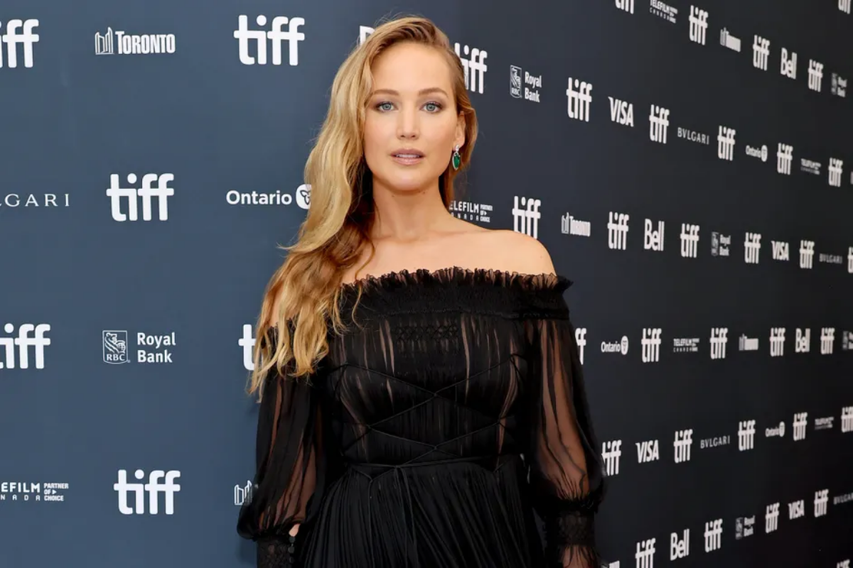 Who is Jennifer Lawrence? A Journey Through Hollywood Stardom