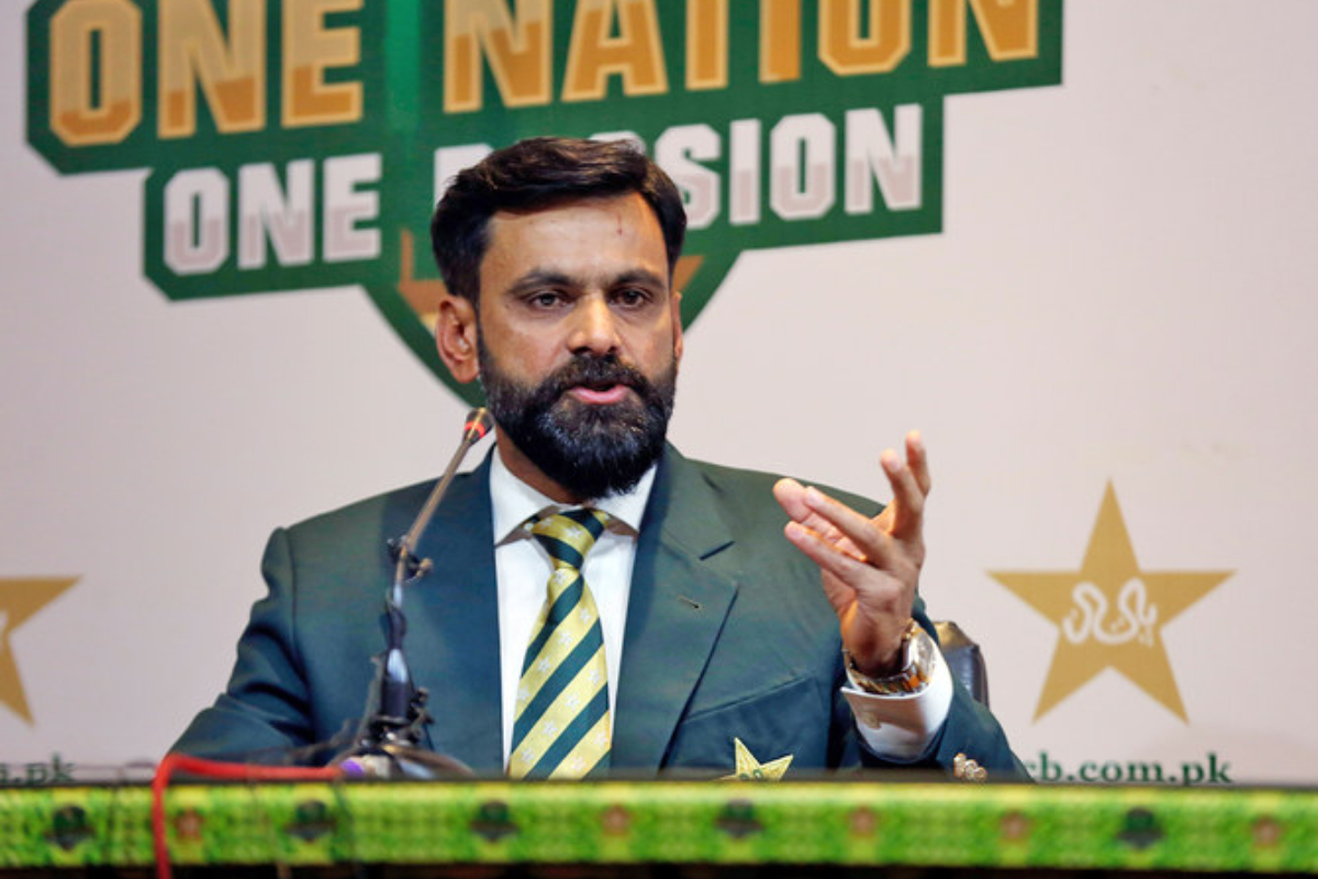 "Prioritize representing Pakistan, playing domestic cricket should be top priority," says Mohammad Hafeez