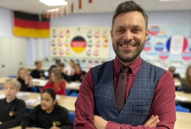 UK: Teachers Embrace AI to Streamline Tasks, Government Report Reveals