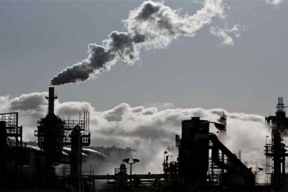 France US plan ban on private finance