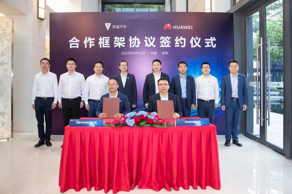 Changan and Huawei Team Up for Smart Automotive Venture