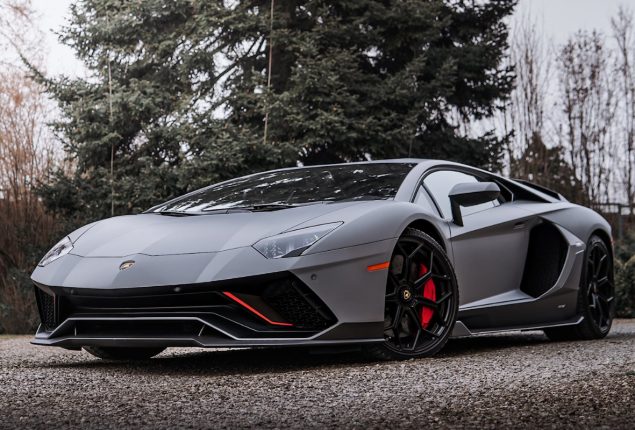 Lamborghini Aventador price in USA