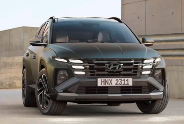 Hyundai Unveils Striking Facelift for 4th-Gen Tucson