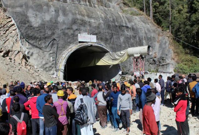 Uttarakhand tunnel collapse: Rescuers to drill other tunnels for stranded laborers