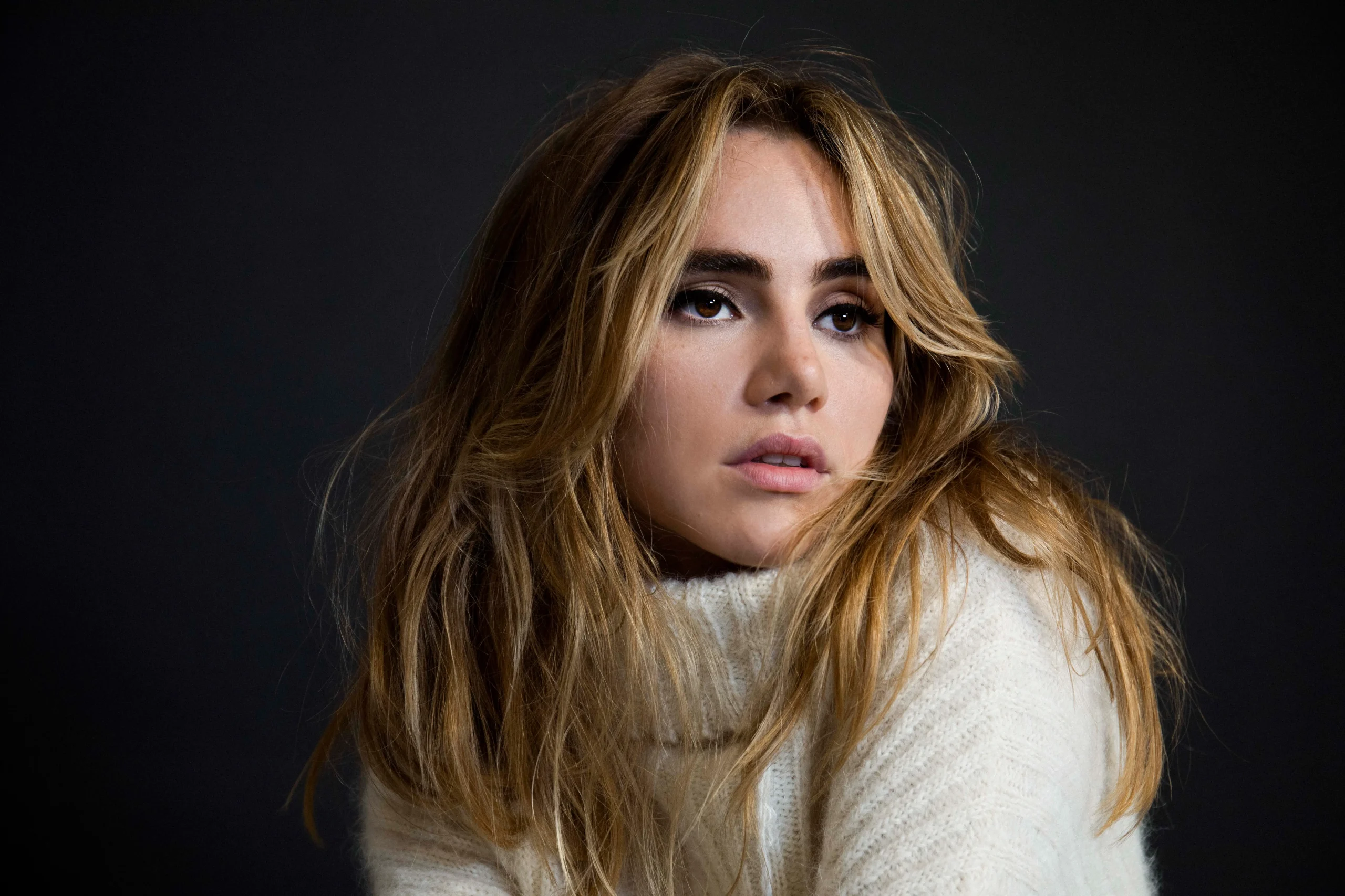 Who is Suki Waterhouse? Delving into the Captivating Life of the Style Icon