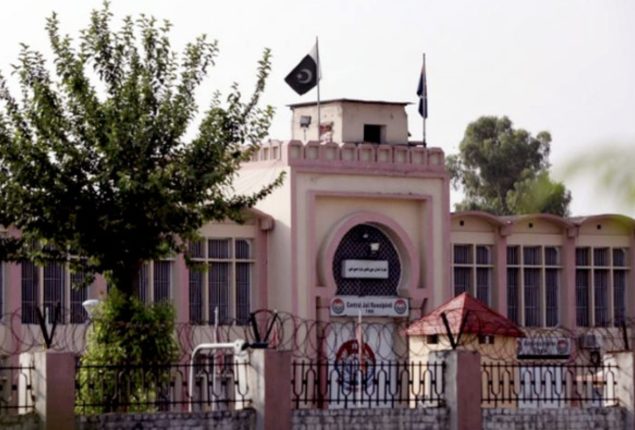 Cabinet approves jail trial of PTI chairman, Qureshi in cipher case