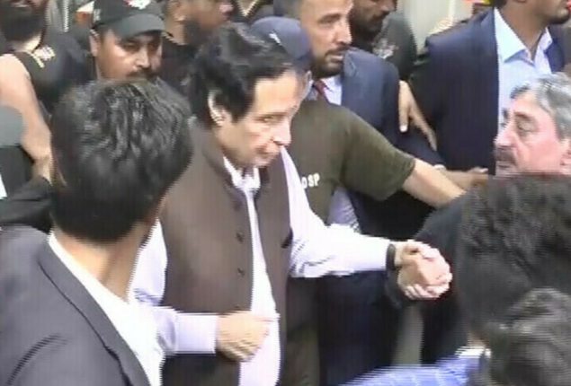 Pervez Elahi arrest: LHC reserves verdict on contempt case against Islamabad IG, others