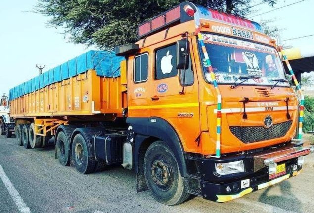 Tyre smuggling by hands of trailer drivers revealed in Attock