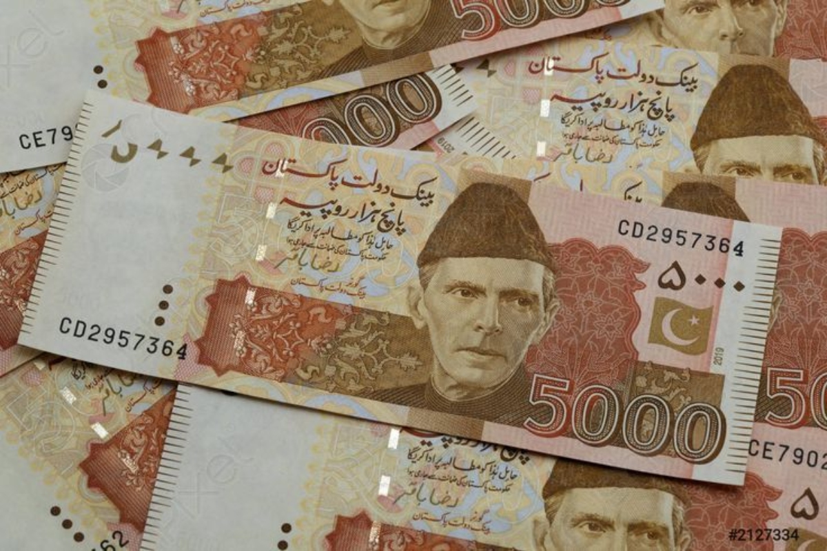 PM Kakar pay