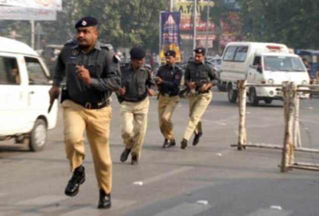Six robbers killed in Lahore’s Iqbal Town gun battle
