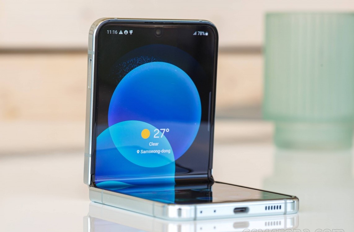 Samsung Denies Rumors of Developing a $400 Foldable Phone for Next Year