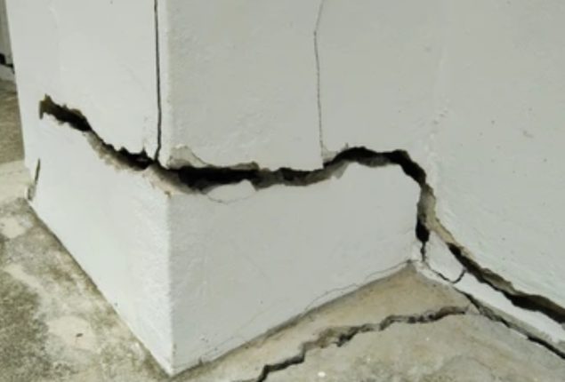 Cracks emerge in under-construction mall building in Ranchore Line