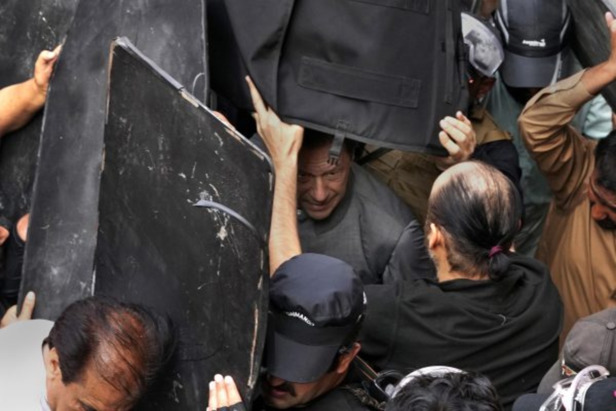 PTI Chairman arrest warrant