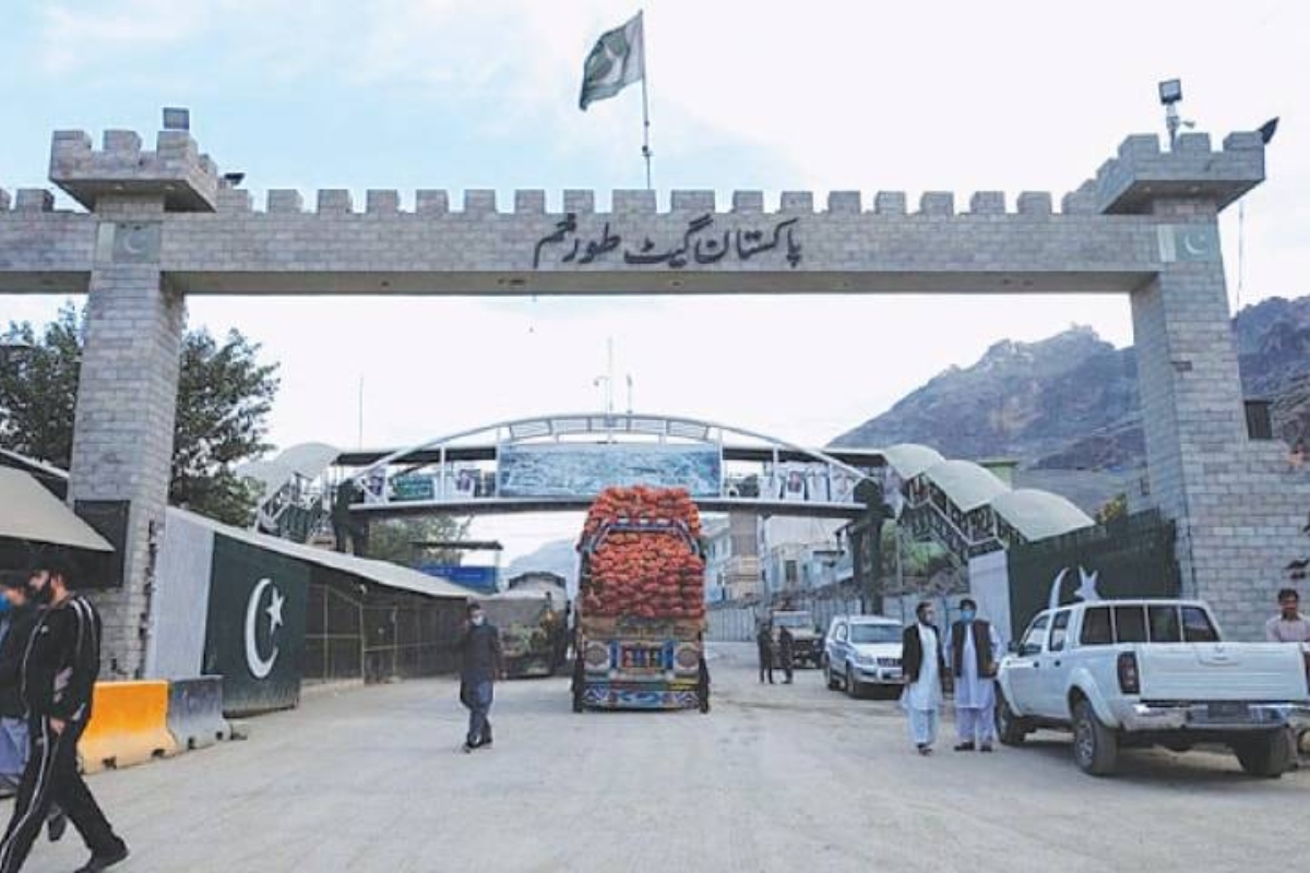 illegal Afghan refugees