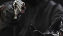 CCTV: Robbers deprive citizen of 0.8 mn cash in 25 seconds