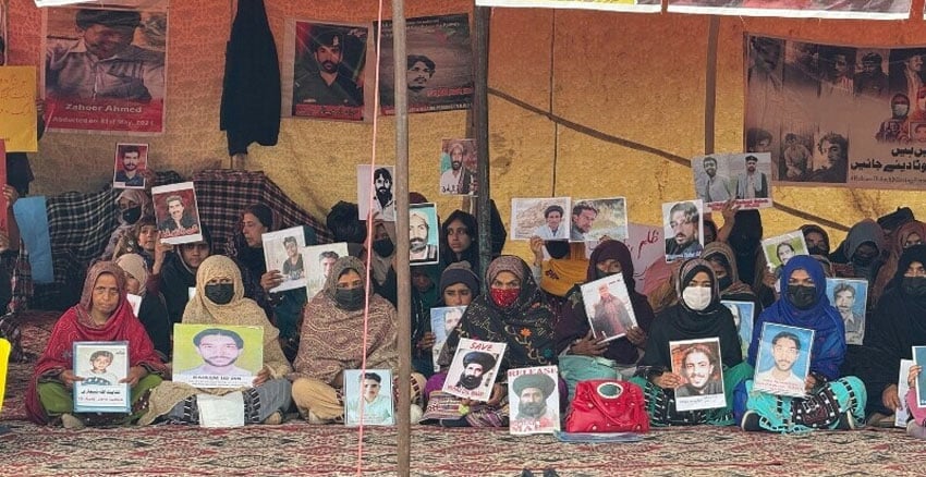 Talks between Govt’s committee and Baloch protesters continue