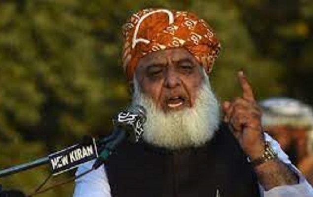 Fazl remains safe as his caravan attacked in D I Khan