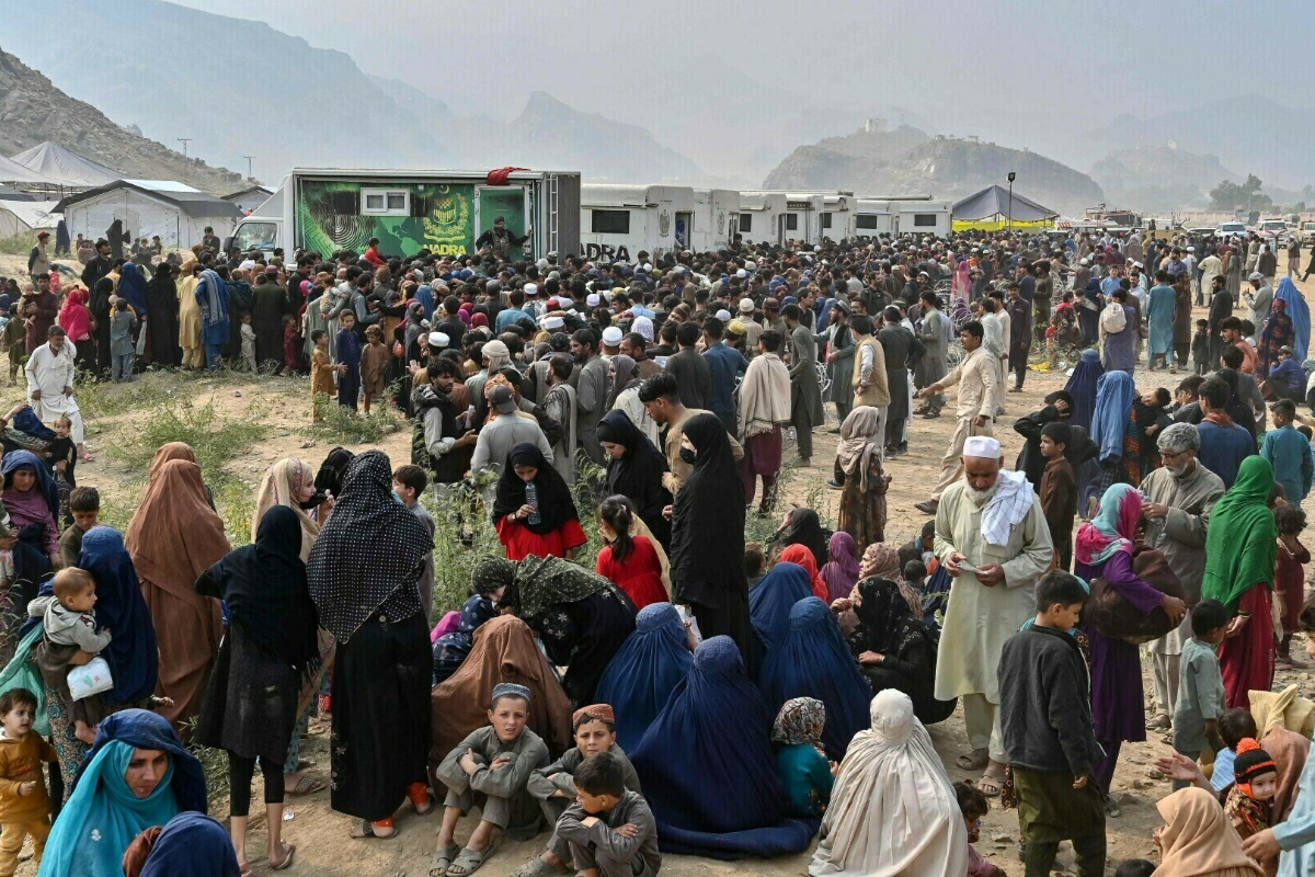 Evacuation of illegal Afghans