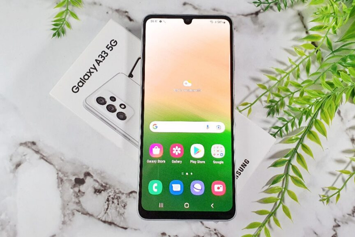 The Samsung Galaxy A33 is now available for purchase on the market with great features. The smartphone has an Exynos 1280 chipset.