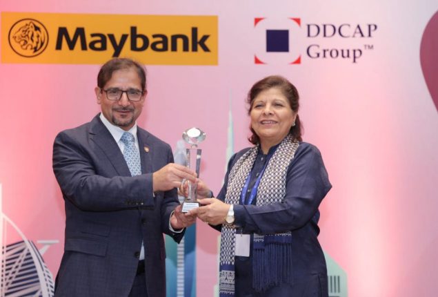 Dr Shamshad awarded with ‘Most Influential Woman in Islamic Business and Finance 2023’