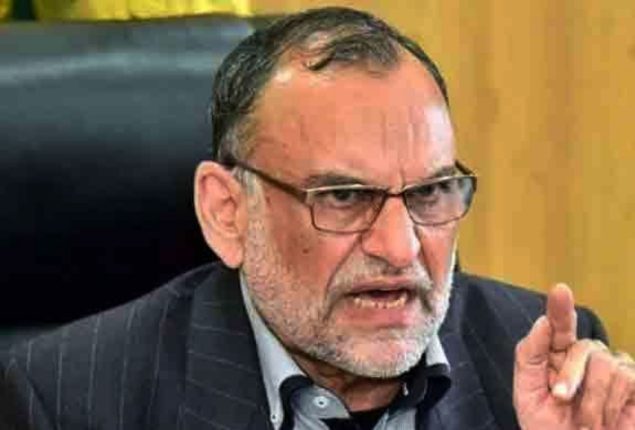 Azam Swati announces to contest election against Nawaz Sharif