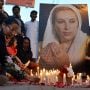 Political parties pay floral tributes to Benazir Bhutto
