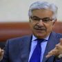 Khawaja Asif sends defamation notice to Usman Dar, his mother 