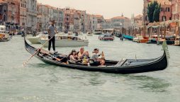 Venice is planning to prohibit large tourist groups and loudspeakers