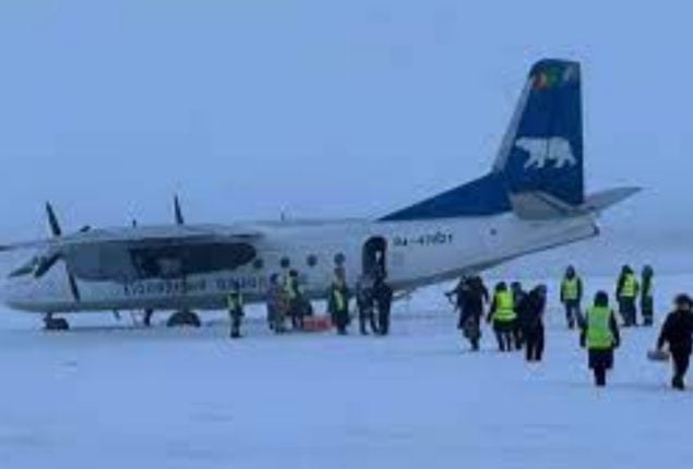 Russian passenger plane mistakenly lands on frozen river
