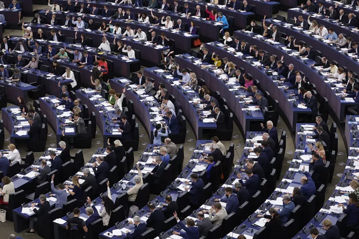 AI Influence in European Elections Sparks Concerns of Rising Euroscepticism