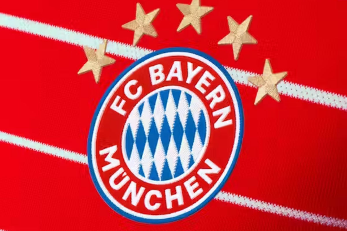 Bayern Munich Eyes Barcelona Star: €100M Bid for Defender
