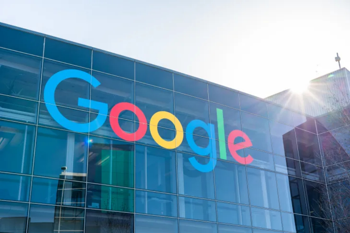 Google Introduces Free Open Source Model to Build AI Software
