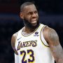 LeBron Unleashes Career-High 40, Rescues Lakers From Skid