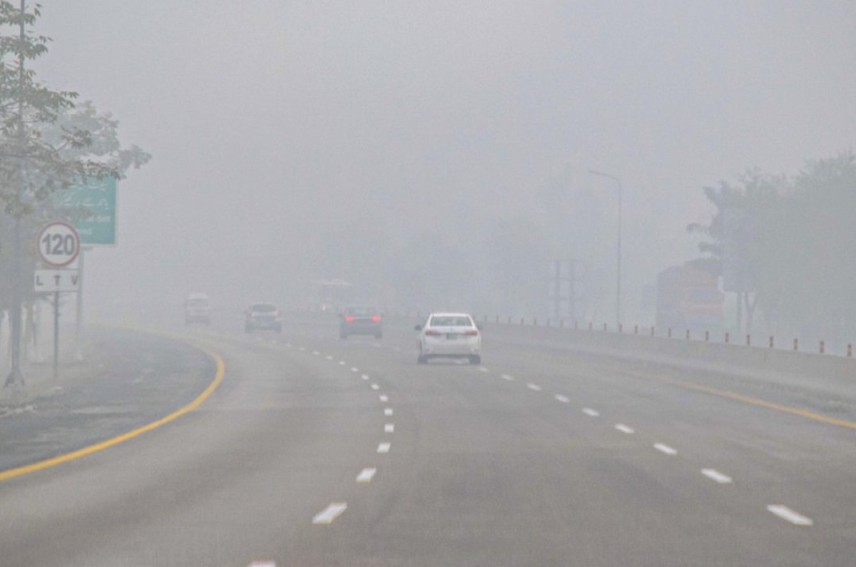 Fog forces closure of several motorway sections across Punjab