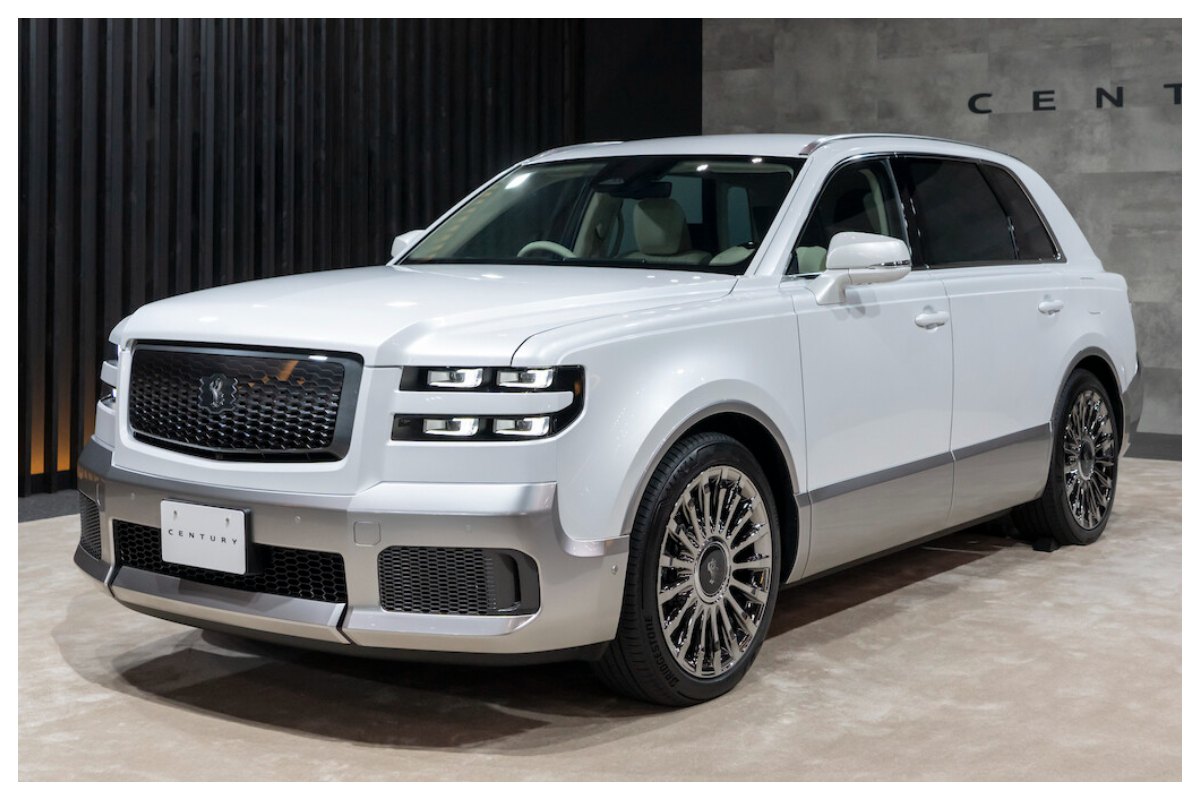 Presenting the Ultra-Luxury Toyota Century SUV Convertible