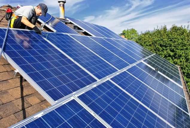 Sindh to solarize government schools, announces energy minister