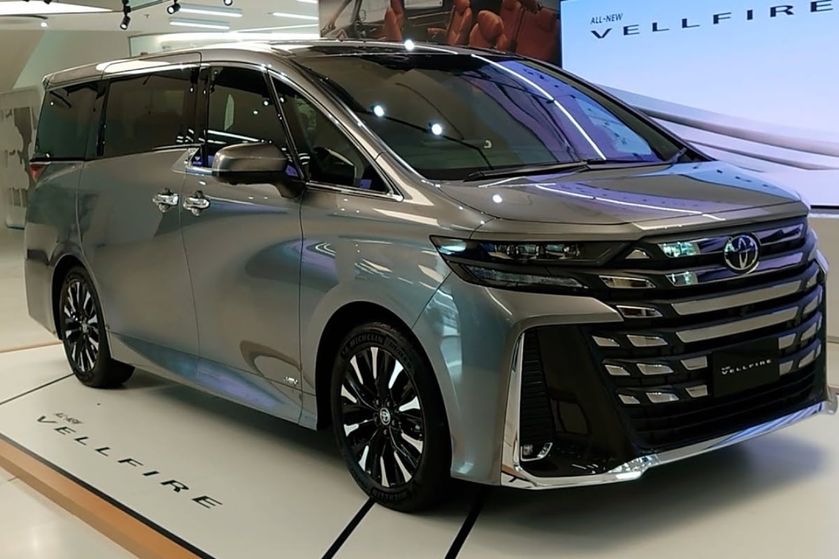 Toyota Vellfire new price in Pakistan & specifications 2024