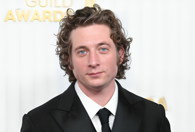 Jeremy Allen White