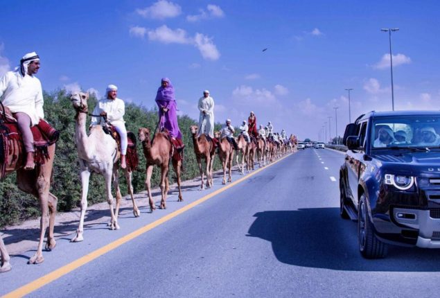 Sheikh Mohammed meets Camel Trek participants