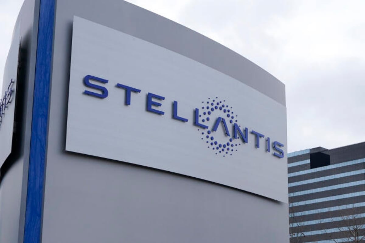 Stellantis Partners with Amazon for Rapid In-Car Software Innovation