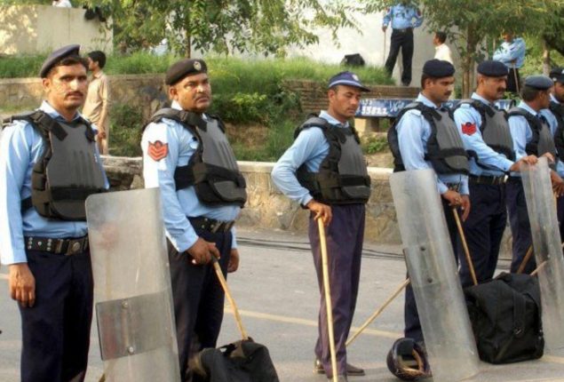 Islamabad police officials suspended over house raid at PTI chief’s residence