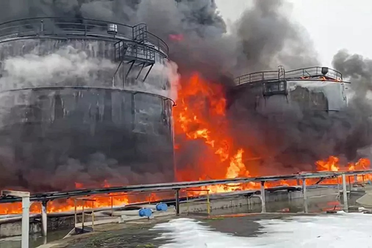 Ukrainian drone targets Russian oil depot in ongoing conflict