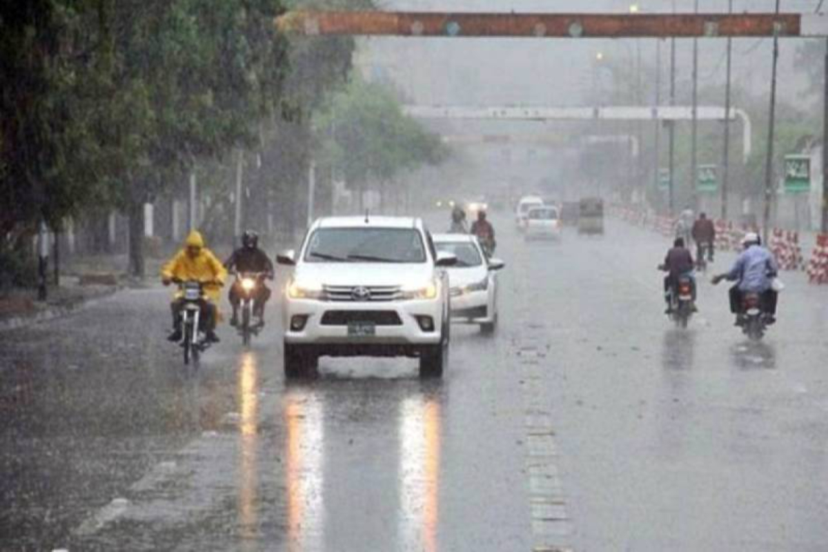 Lahore, Faisalabad latest weather update today